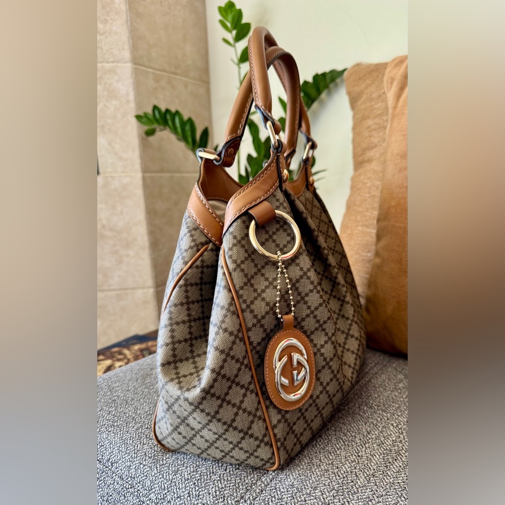 GUCCI Sukey Diamante Brown Patterned Tote Bag with Tan Leather Trim - Picture 3 of 16